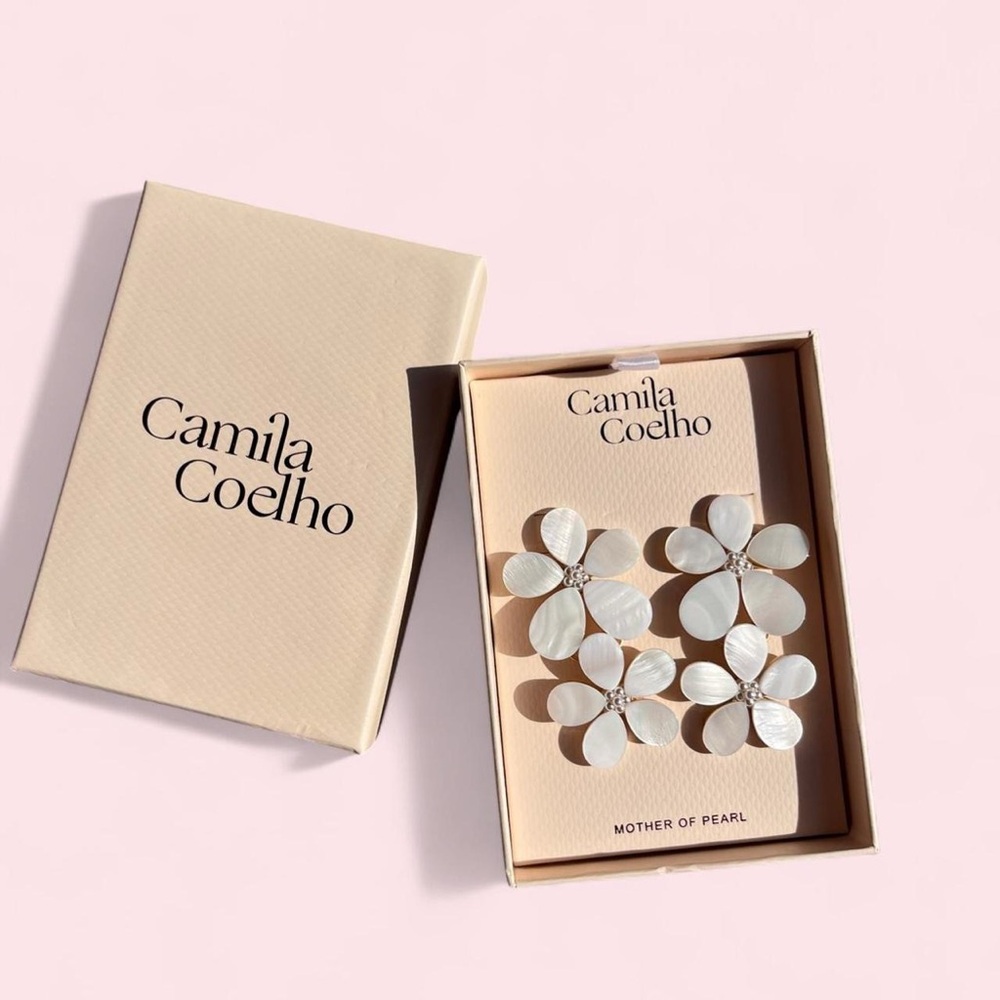 Camila Coelho | New In Box Mother Of Pearl Flower Earrings - Picture 4 of 6